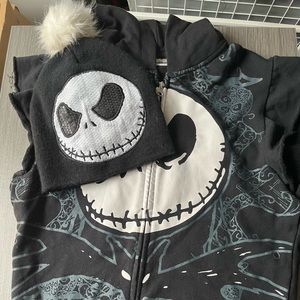 Jack skellington sleeveless hoodie and hat 🖤
